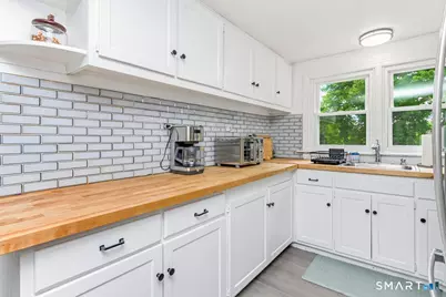 13 Miner Avenue, Waterford, CT 06385 - Photo 16