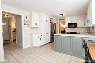 48 Quorn Hunt Rd, Simsbury, CT 06092 - Photo 10