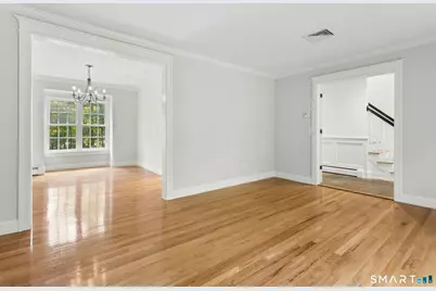 28 Caudatowa Drive, Ridgefield, CT 06877 - Photo 6