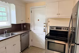 1060 Farmington Ave, West Hartford, CT 06107 - Photo 4