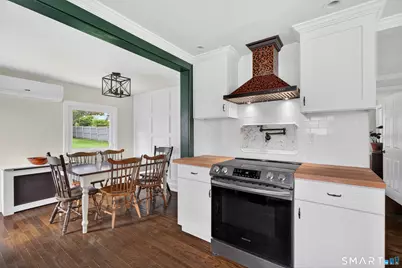33 Sinclair Street, Windsor, CT 06095 - Photo 4