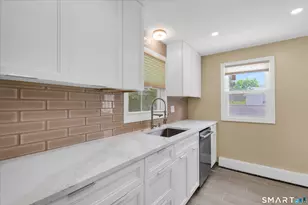 29 Fox Hill Dr, Vernon, CT 06066 - Photo 4