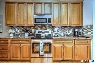 61 Pondview Cir, Beacon Falls, CT 06403 - Photo 6