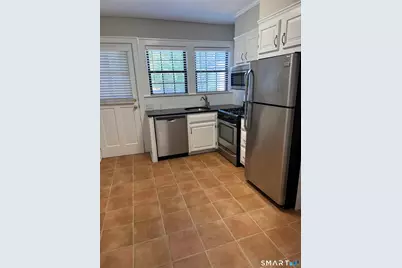 410 West Avenue #107, Darien, CT 06820 - Photo 2