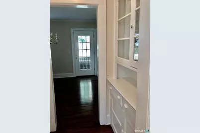 410 West Avenue #107, Darien, CT 06820 - Photo 2