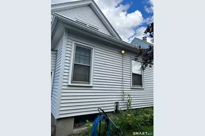 81 Robert Street, Waterbury, CT 06710 - Photo 4
