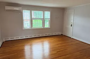3 Grennan Rd, West Hartford, CT 06107 - Photo 2