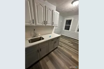 38-40 Brown Street, Hartford, CT 06114 - Photo 6