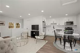 421 Shelton Rd, Trumbull, CT 06611 - Photo 26