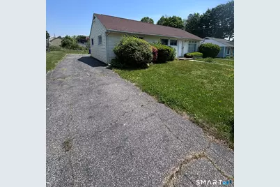 74 Leonard Drive, Bridgeport, CT 06606 - Photo 2