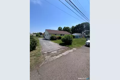 74 Leonard Drive, Bridgeport, CT 06606 - Photo 4