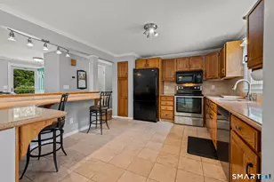 1611 Shepard Ave, Hamden, CT 06518 - Photo 8