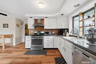 37 Fleetwood Ave, Bethel, CT 06801 - Photo 6