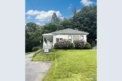92 Highwood Avenue, Southington, CT 06489 - Photo 2