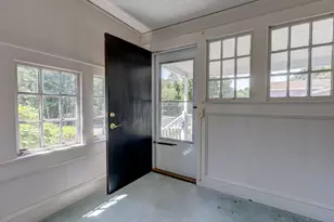 92 Highwood Ave, Southington, CT 06489 - Photo 6