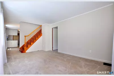 304 Rood Avenue, Windsor, CT 06095 - Photo 6