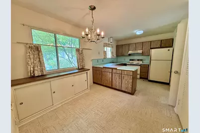 105 Heritage Village #B, Southbury, CT 06488 - Photo 6