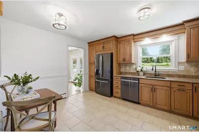 25 Woodmont Road, West Hartford, CT 06117 - Photo 10