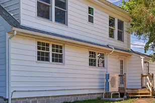 94 Mathews St, Stamford, CT 06902 - Photo 32