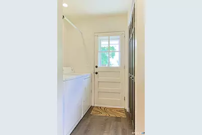 94 Mathews Street, Stamford, CT 06902 - Photo 16