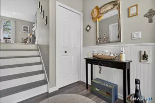23 Harbour Village, Branford, CT 06405 - Photo 2
