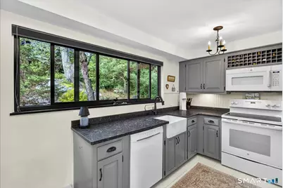 23 Harbour Village #A, Branford, CT 06405 - Photo 10