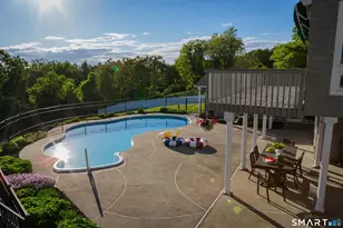 132 Merrimac Dr, Trumbull, CT 06611 - Photo 2