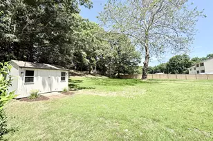 33 Manor Dr, Trumbull, CT 06611 - Photo 34