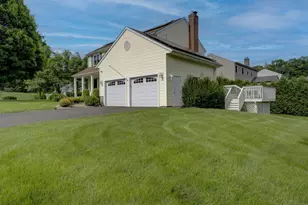 53 Dorio Dr, Southington, CT 06479 - Photo 2