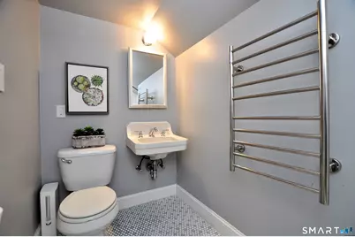 10 Toll House Lane, West Hartford, CT 06117 - Photo 16