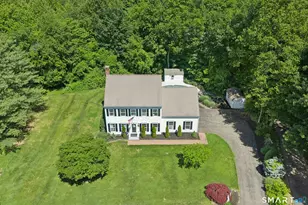 35 Pheasant Ln, Hamden, CT 06518 - Photo 2