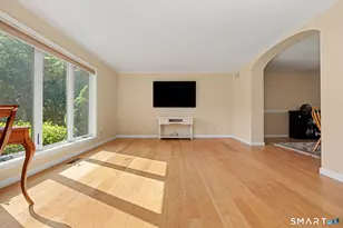 29 Woodridge Ln, New Fairfield, CT 06812 - Photo 4