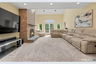 29 Woodridge Lane, New Fairfield, CT 06812 - Photo 10