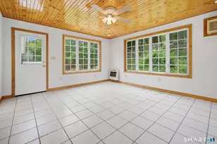 32 Chris Dr, Montville, CT 06382 - Photo 12
