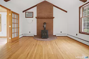 32 Chris Dr, Montville, CT 06382 - Photo 6