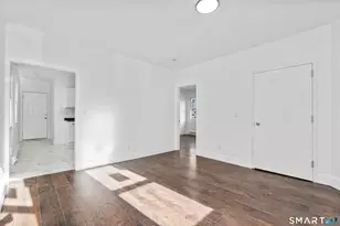 16 Vermont St, Waterbury, CT 06704 - Photo 10