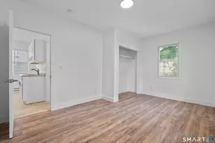 16 Vermont St, Waterbury, CT 06704 - Photo 20