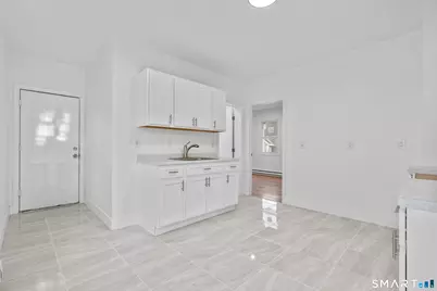 16 Vermont Street, Waterbury, CT 06704 - Photo 22