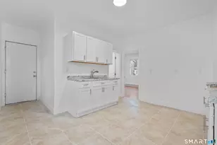 16 Vermont St, Waterbury, CT 06704 - Photo 14