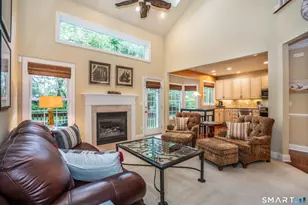 15 Chaplin St, Newington, CT 06111 - Photo 4