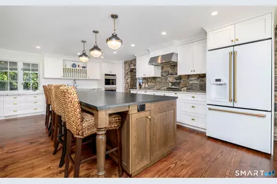 64 Sanford Lane, Stamford, CT 06905 - Photo 4