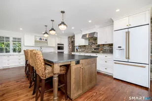 64 Sanford Ln, Stamford, CT 06905 - Photo 12