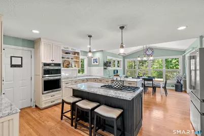 7 Tallwood Lane, Simsbury, CT 06089 - Photo 2