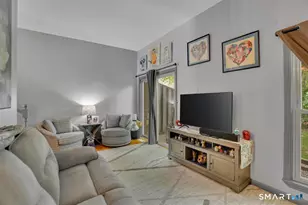 15 Cherokee Ct, Cromwell, CT 06416 - Photo 6