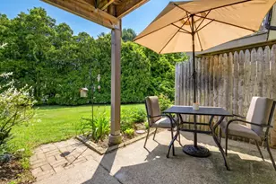 127 Black Point Rd, East Lyme, CT 06357 - Photo 8