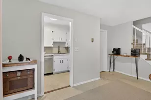 127 Black Point Rd, East Lyme, CT 06357 - Photo 10