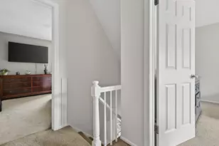 127 Black Point Rd, East Lyme, CT 06357 - Photo 14