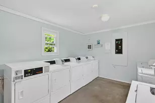 127 Black Point Rd, East Lyme, CT 06357 - Photo 30