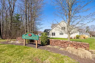 90 Applegate, Southington, CT 06489 - Photo 4