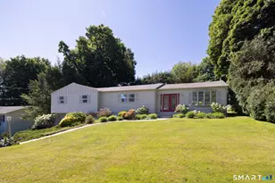 68 Heritage Dr, Naugatuck, CT 06770 - Photo 2